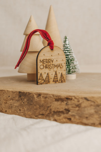 "Merry Christmas" treat box  wooden gift tag